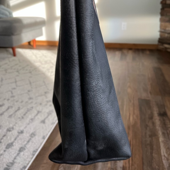 KMM and Co black Kodiak tote - Picture 4 of 6